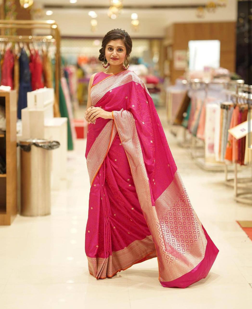 Exclusive Pink Zari-Weave Soft Silk Saree with Rich Diamond Pallu, Traditional Border, and Elegant Festive Wear Design
