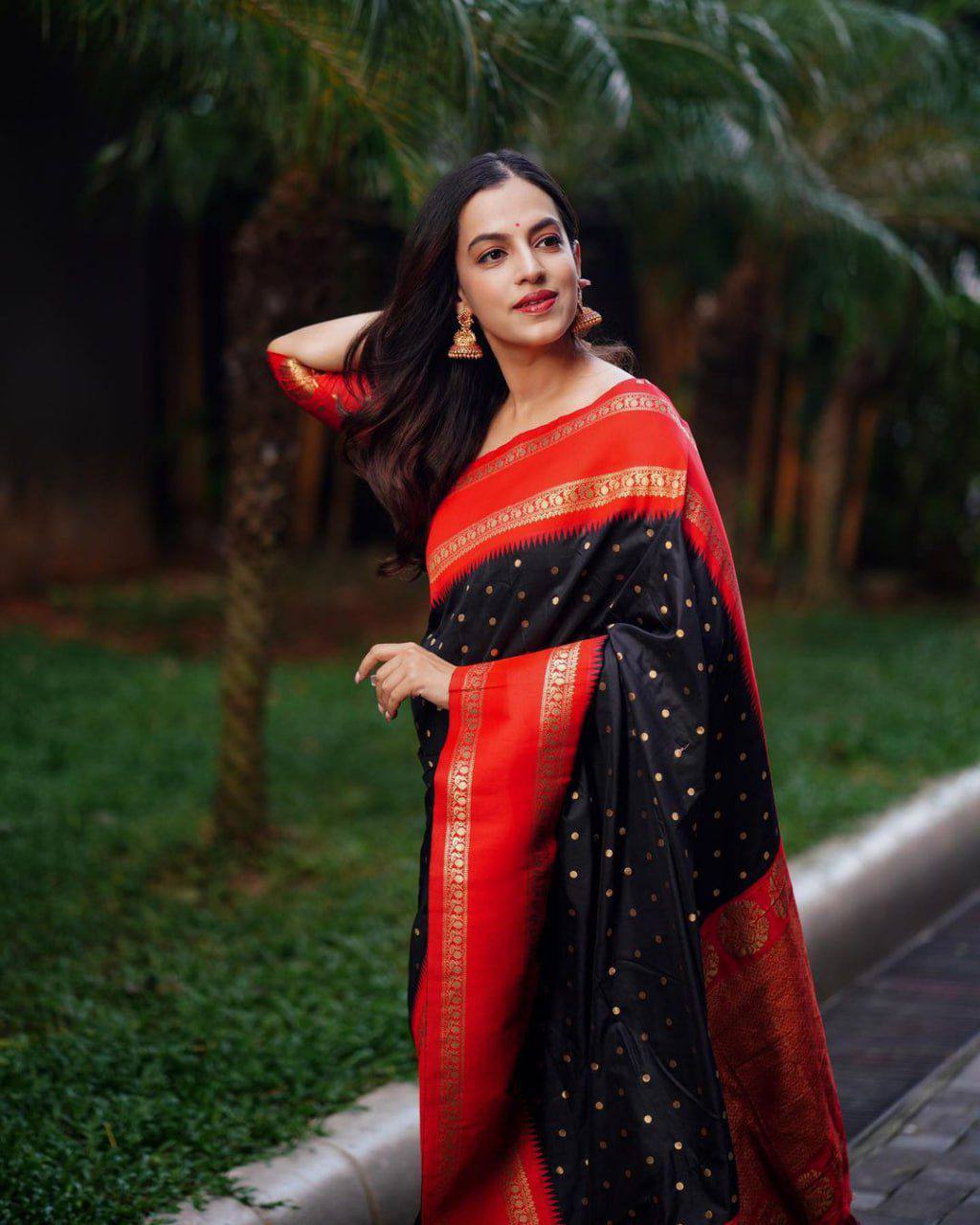 Stunning Red & Black Soft Silk Saree with Rich Gold Zari Weaving, Polka Butta Design, and Grand Festive & Wedding Wear Appeal